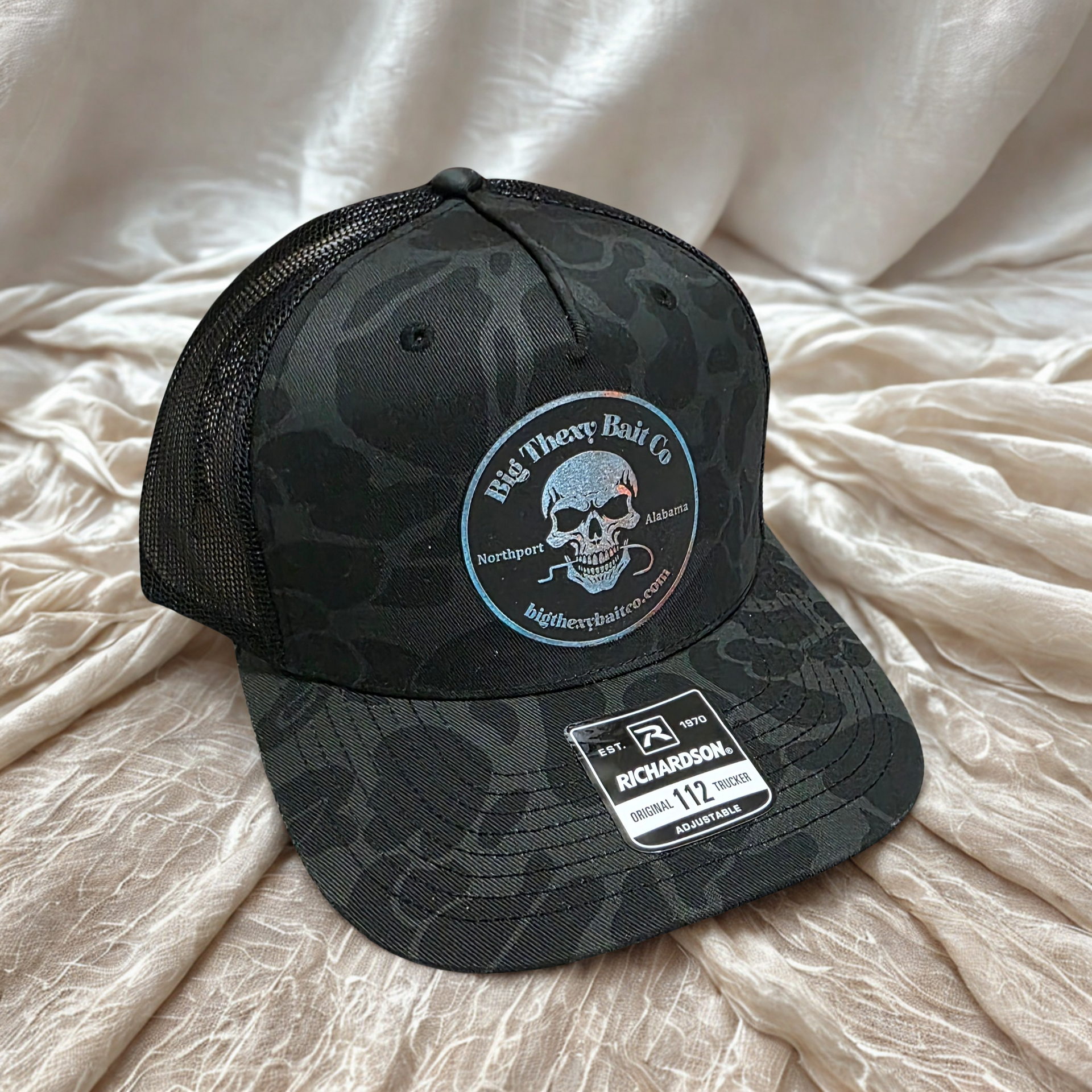 ◆ITZAVIBE◆ CAT MONSTER TRUCKER CAP BLACK IBB25UCA39BK Big Thexy Bait Co. Black Camo Cap